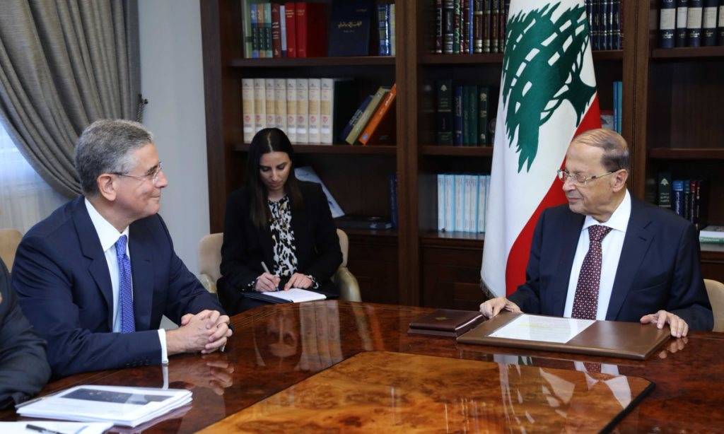 عون عرض مع وفد البنك الدولي الوضع الاقتصادي