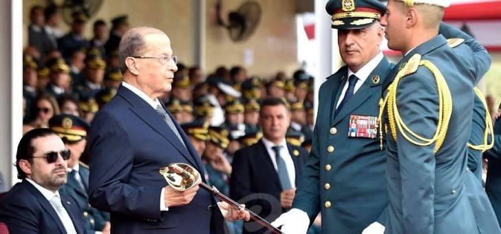 الرئيس عون يقلد السيوف للضباط المتخرجين من دورة فجر الجرود