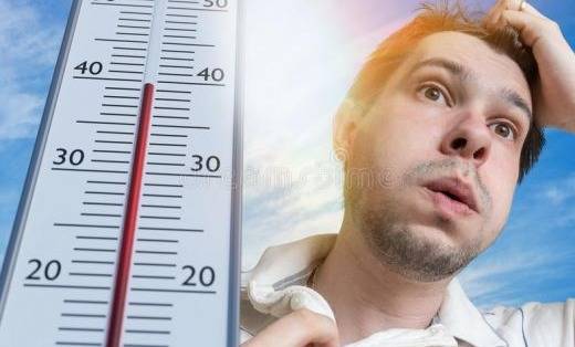 من بينها البرغر.. هذه المأكولات لا يجب ان تتناولوها في الصيف