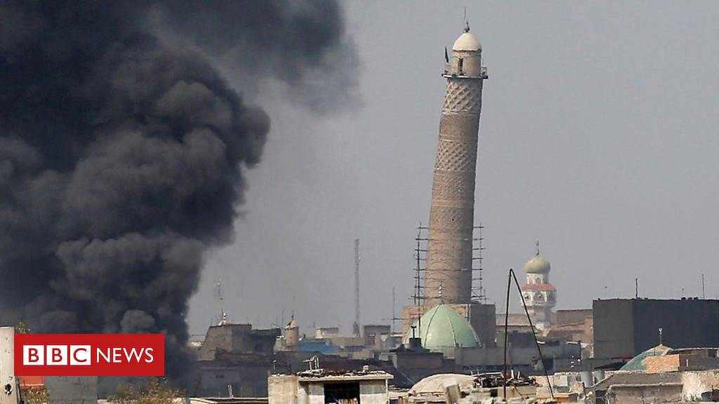 Blast in Iraq destroys Great Mosque of al-Nuri