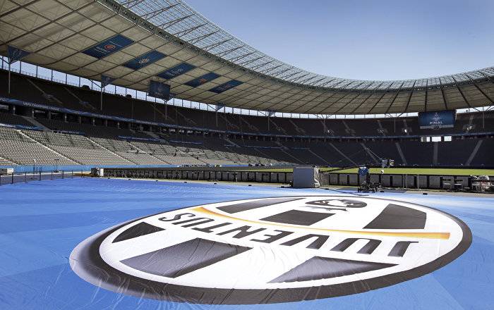 صفقة تبادلية ضخمة تنعش الدوري الإيطالي لكرة القدم (فيديو+صور)