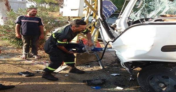 جريح في حادث سير في كفرحزير