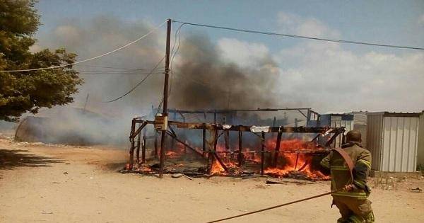احتراق خيمة للنازحين السوريين