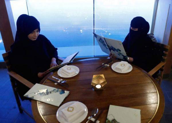السعودية تلزم المطاعم والمقاهي بعرض السعرات الحرارية