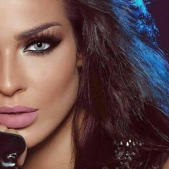 نادين نسيب نجيم توجه رسالة غامضة.. والجمهور يسأل: "من غدرك؟"