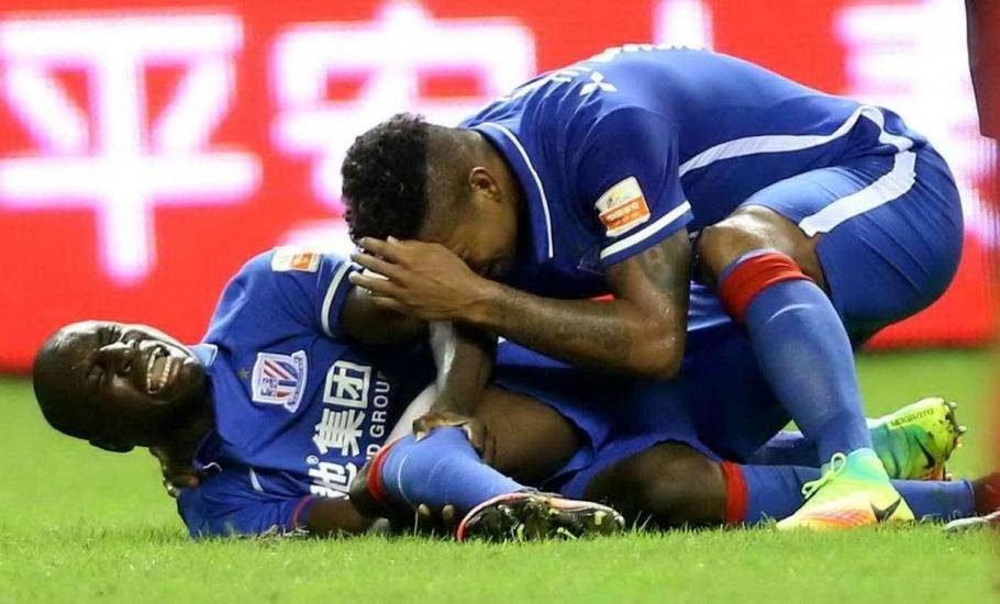 "إهانات عنصرية" للاعب سنغالي في الصين!
