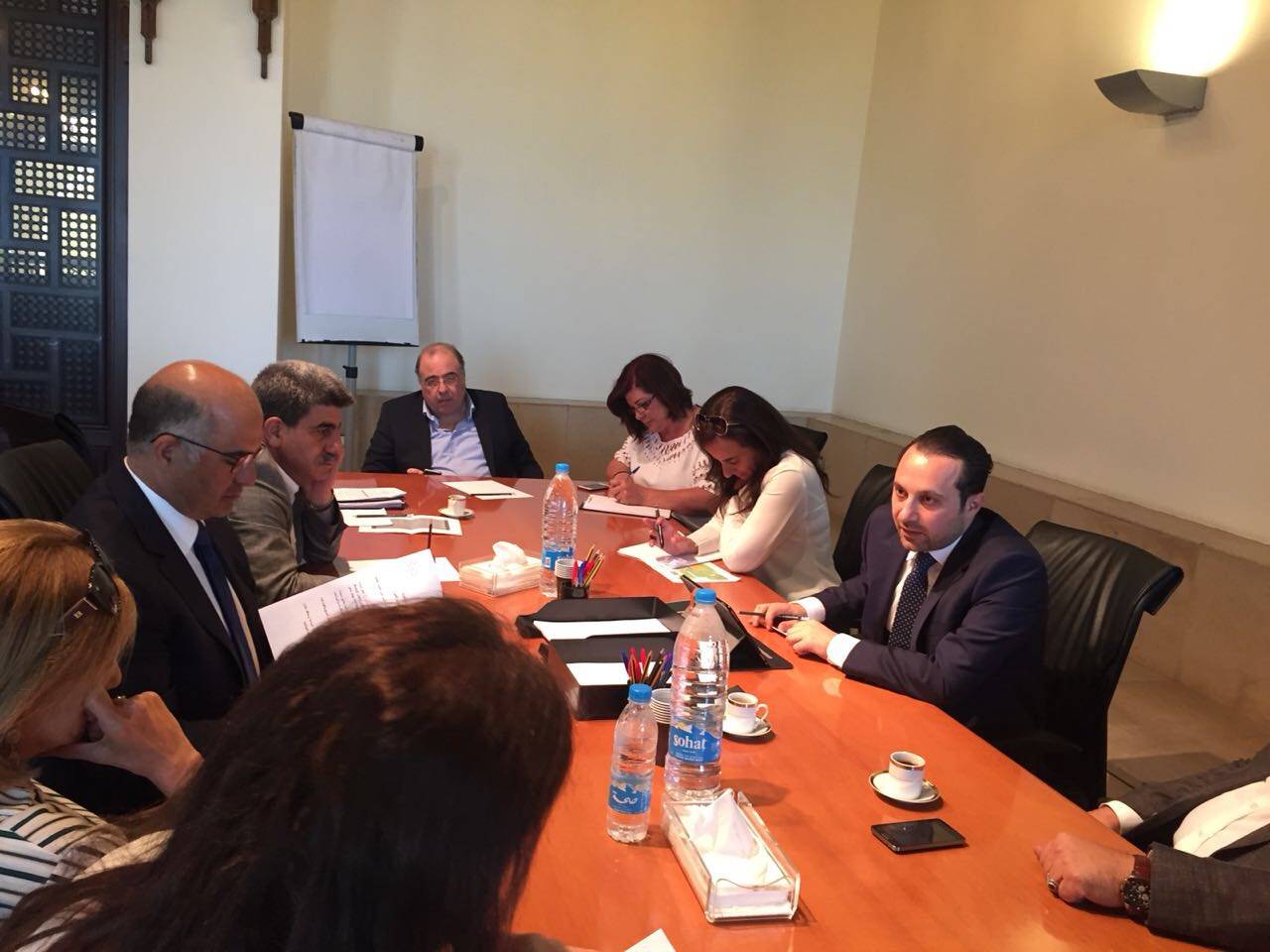 إجتماعان في السراي ومصلحة الليطاني لرفع التعديات عن النهر وبحيرة القرعون
