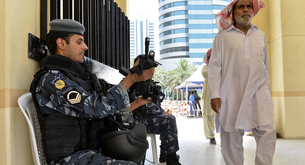 صحيفة: آلاف الوافدين يغادرون هذه الوظائف في الكويت