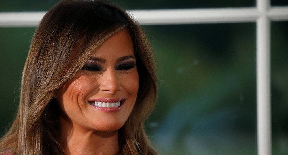 تقارير: والدا ميلانيا ترامب حصلا على الجنسية الأمريكية بموجب برنامج انتقده ترامب