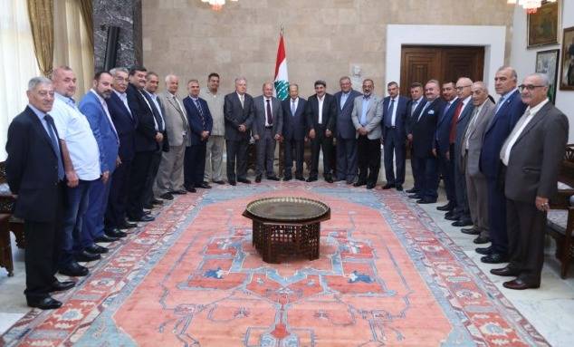 اتحادات قطاع النقل البري تعلّق إضرابها