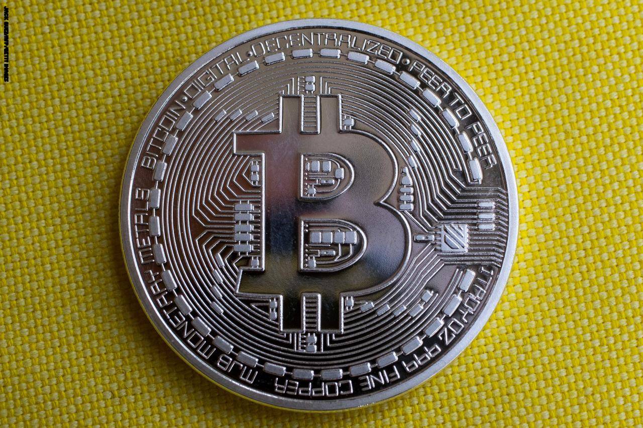 السعودية تحذر مواطنيها من العملات الافتراضية