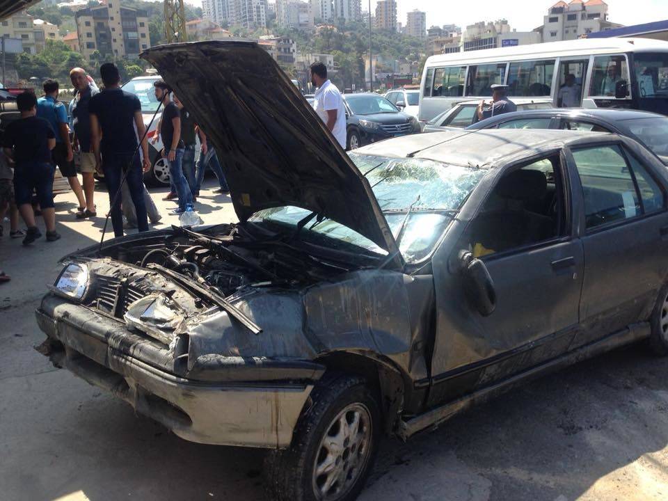 بالصور - 4 جرحى في حادث سير في كسروان