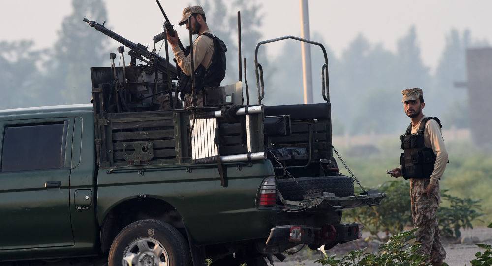 إصابة صينيين خلال هجوم على حافلة في باكستان