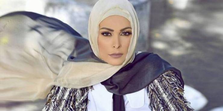 أمل حجازي تعلن موقفها من نزع حلا شيحا للحجاب...