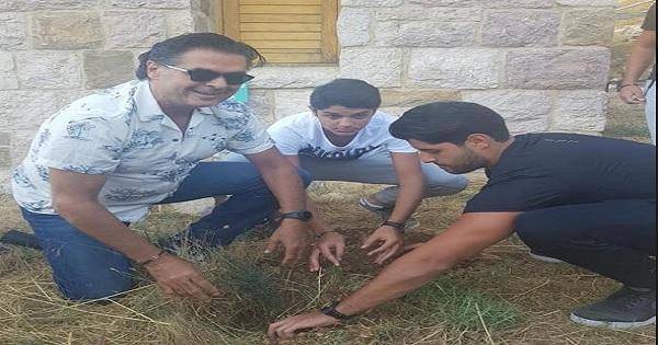 راغب علامة يغرس شجيرة أرز بإسمه في محمية اهدن