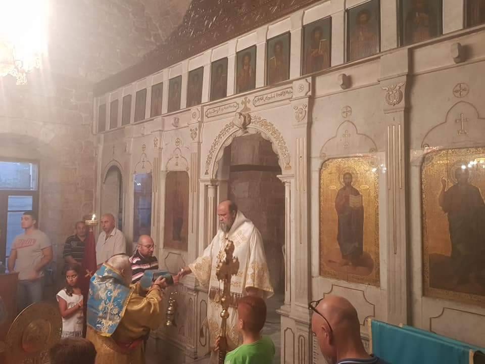 منصور ترأس قداس عيد انتقال العذراء في كنيسة السيدة في جبرائيل