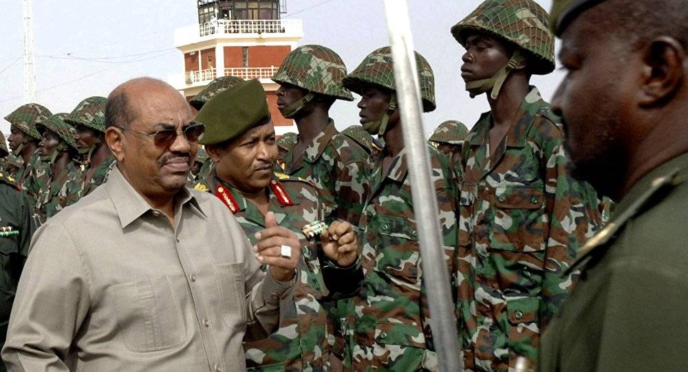 عرض مالي كبير من دولة "جارة" مقابل "انقلاب" في السودان