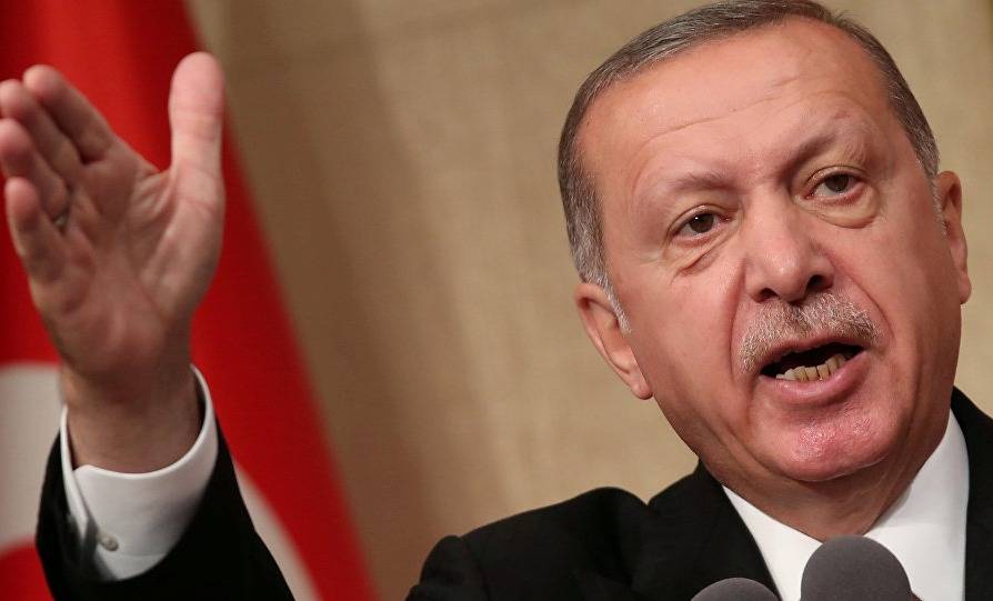 فايننشيال تايمز: أردوغان سيلجأ إلى هذه الدولة العربية لحل خلافه مع ترامب