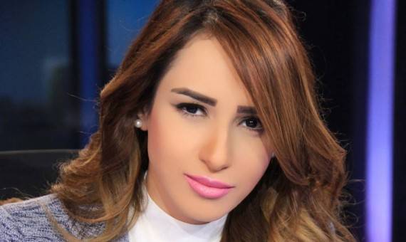 !فنّانة المانية تعود الى جذورها السورية بغناء الفصحى
