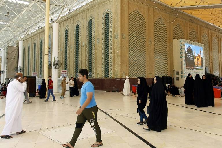 أزمة تضرب السياحة الدينية في العراق بسبب العقوبات على إيران