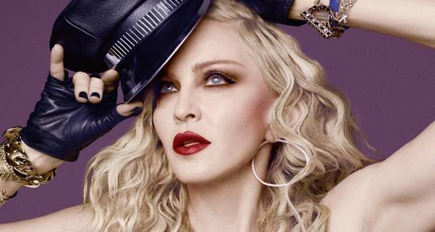 أيقونة البوب مادونا تستعين باللغة العربية: “أنا الملكة”