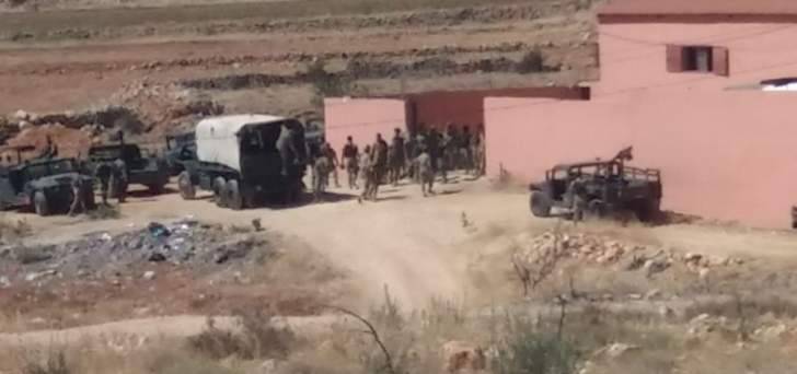الجيش داهم مزرعة في بلدة بوداي وصادر مخدرات وحشيشه وسلاح