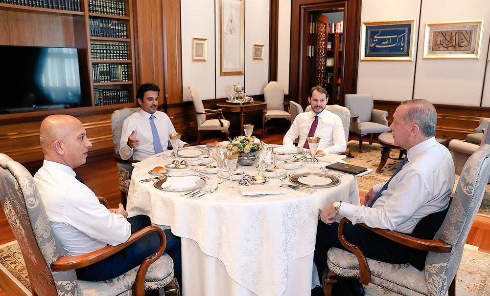 اجتماع دام 3 ساعات ونصف.. أردوغان وأمير قطر يلتقيان في أنقرة