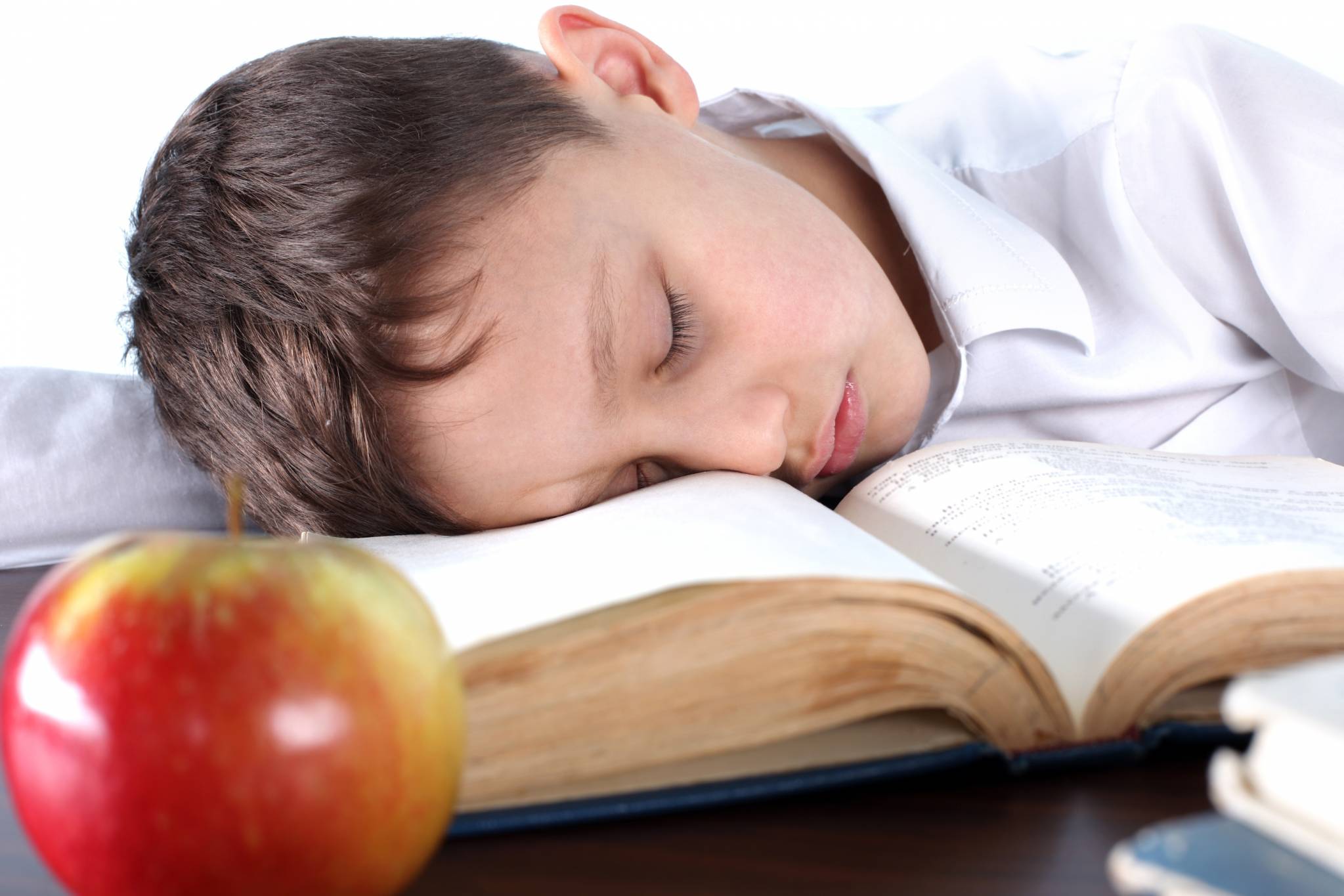 علماء يدحضون أسطورة شائعة حول التعلم!