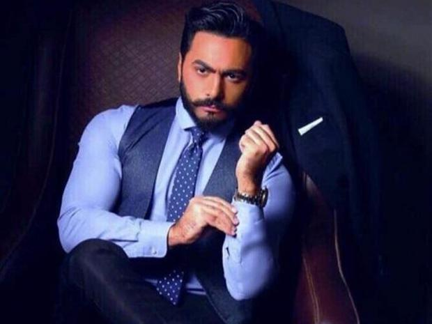 ​جمهور تامر حسني يحتفل بعيد ميلاده واسمه يتصدر التريند
