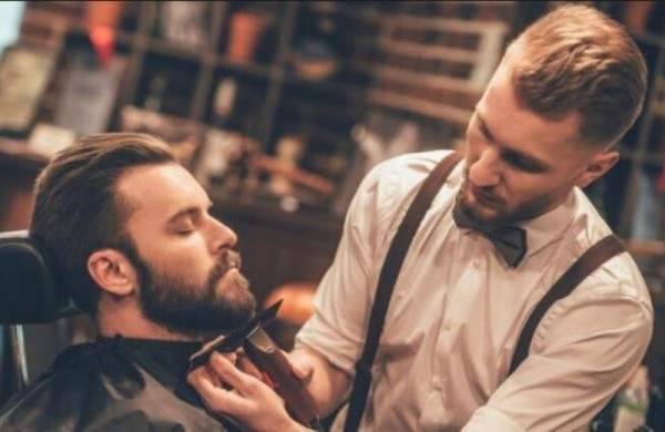 ممنوع صبغ الشعر وتغطية الشيب للرجال في هذا البلد