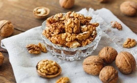هذه الفوائد ستدفعك لتناول الجوز يومياً