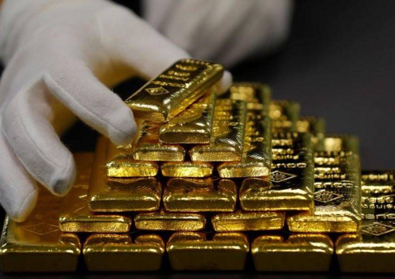 الذهب يرتفع لكن يتجه لأكبر هبوط أسبوعي في 15 شهرا