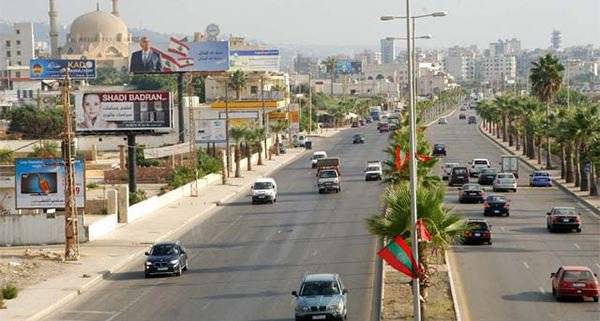 إشكال بسبب حادث مروري يتطوّر في صيدا... وطعن أحد الاشخاص بآلة حادة!