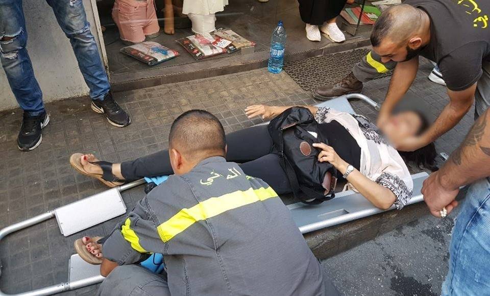 بالصورة.. جريحة بحادث صدم في برج حمود