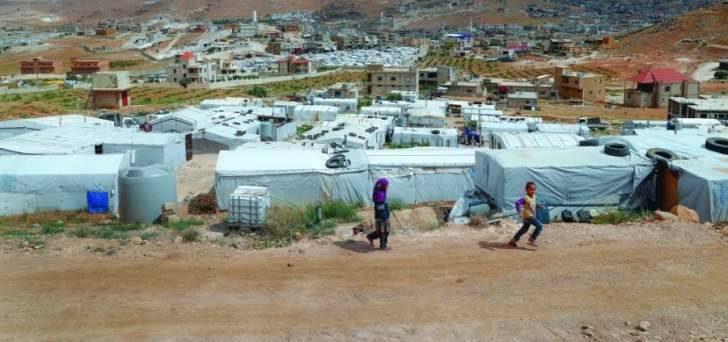 اخلاء تجمع للنازحين السوريين في عين زحلتا الشوف