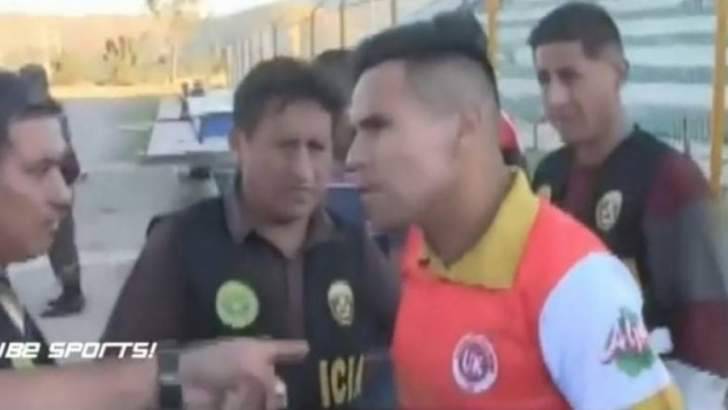 الشرطة توقف مباراة في كاس البيرو لاعتقال لاعب