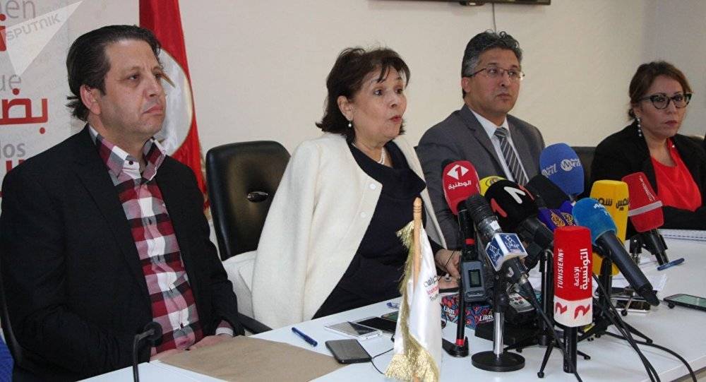 برلماني يكشف حقيقة التهديد بسحب وزراء "نداء تونس" من حكومة الشاهد