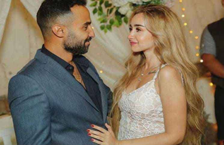 لقطة غريبة من حفل خطوبة أحمد فهمي وهنا الزاهد تفجر ضحك الجمهور !