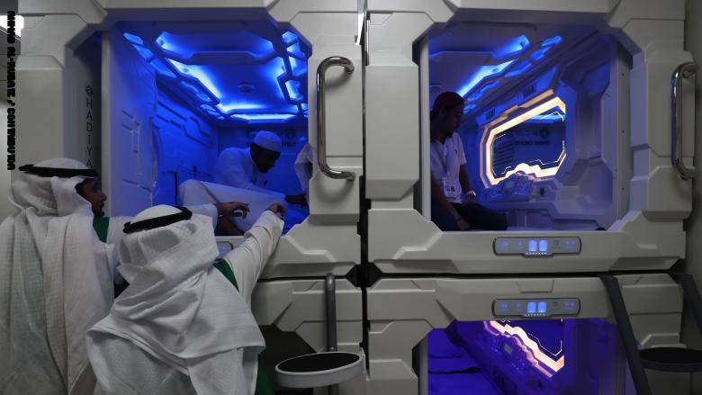 ليست في اليابان.. هذه الكبسولات الفندقية متوفرة في مكة للحجّاج
