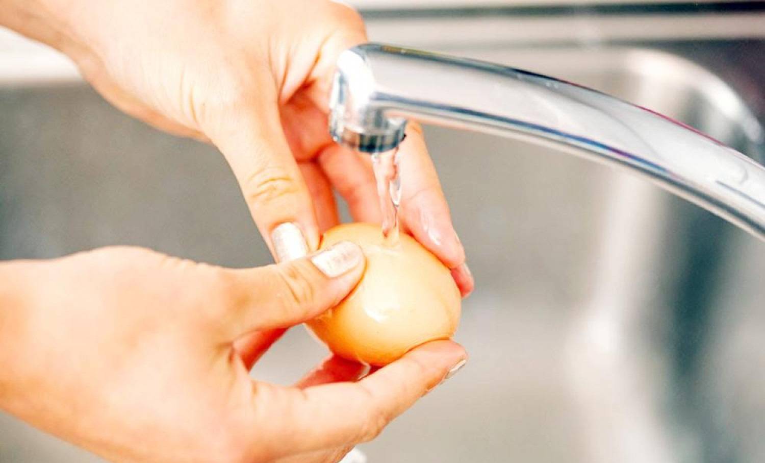 توقف عن غسل هذه الأغذية.. لهذه الأسباب