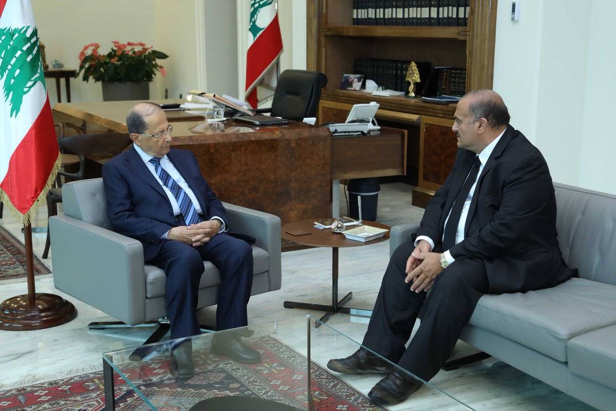 رئيس الجمهورية عرض وسفير لبنان في سوريا ملف النازحين