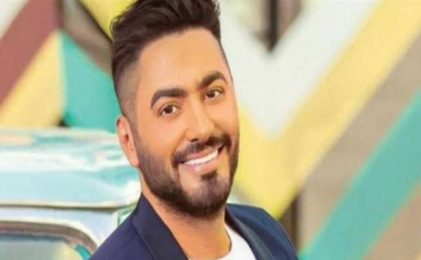 صوت تامر حسني مهدد فهل يعتزل الغناء؟