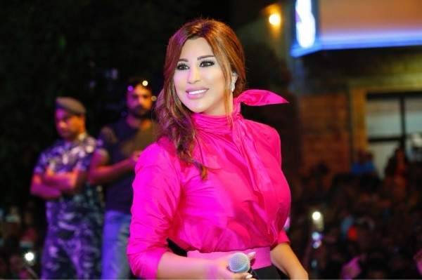 نجوى كرم تكشف السر وراء حملة 