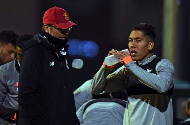 فيرمينو ينفي نيته الرحيل عن ليفربول