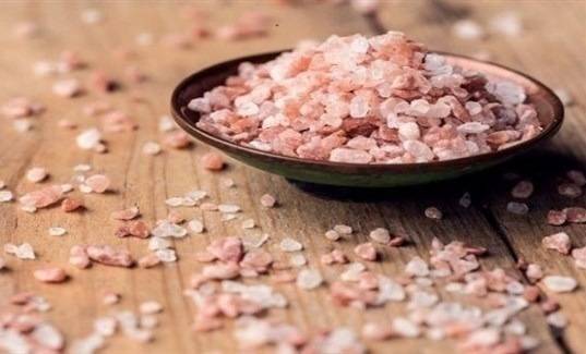 ملح الهيمالايا الوردي.. مفيد للتنفس ويعالج الحموضة