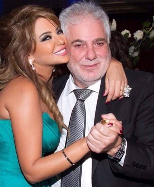 والد ليليا الأطرش يفاجئها بعيد ميلادها.. بالصورة