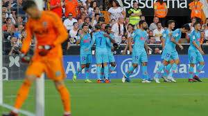 بلنسية يتعادل مع اتليتيكو في مباراة مثيرة في دوري إسبانيا