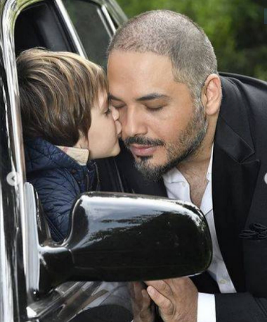 الكشف عن وجه إبنة رامي عياش للمرة الأولى.. هل تشبهه؟