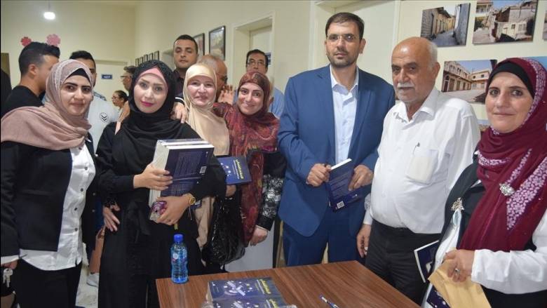 توقيع كتاب عن الإعلام في بنت جبيل