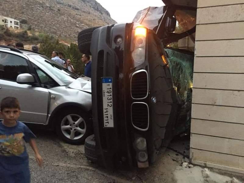 جريحان في حادث سير على طريق عام رشدبين كوسبا